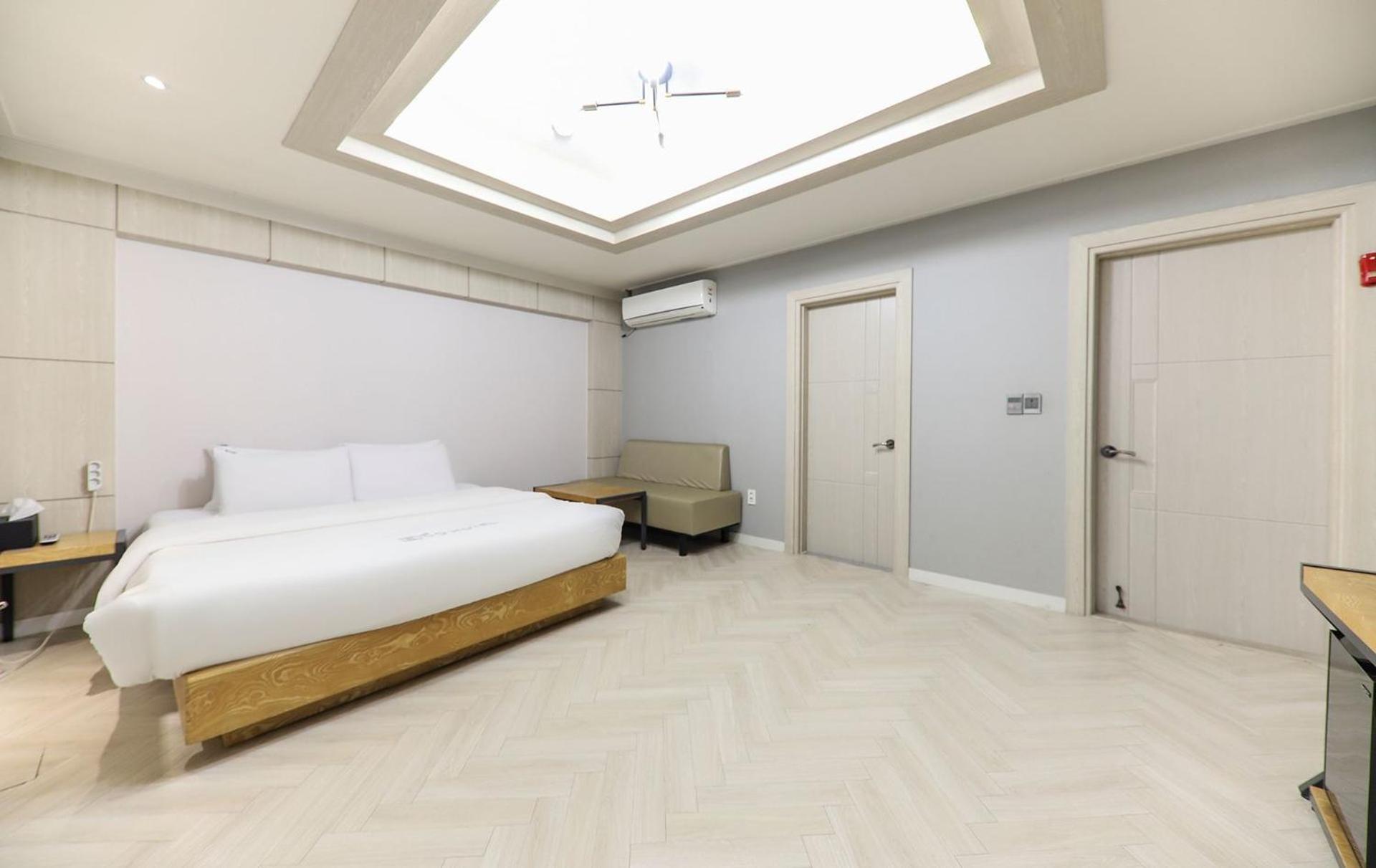 Eco Hotel Mokpo Extérieur photo