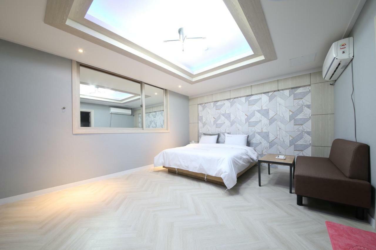 Eco Hotel Mokpo Extérieur photo