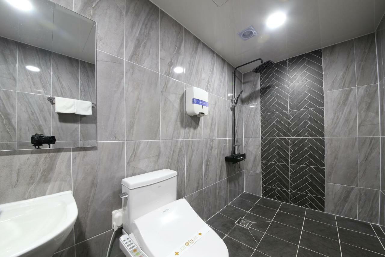 Eco Hotel Mokpo Extérieur photo